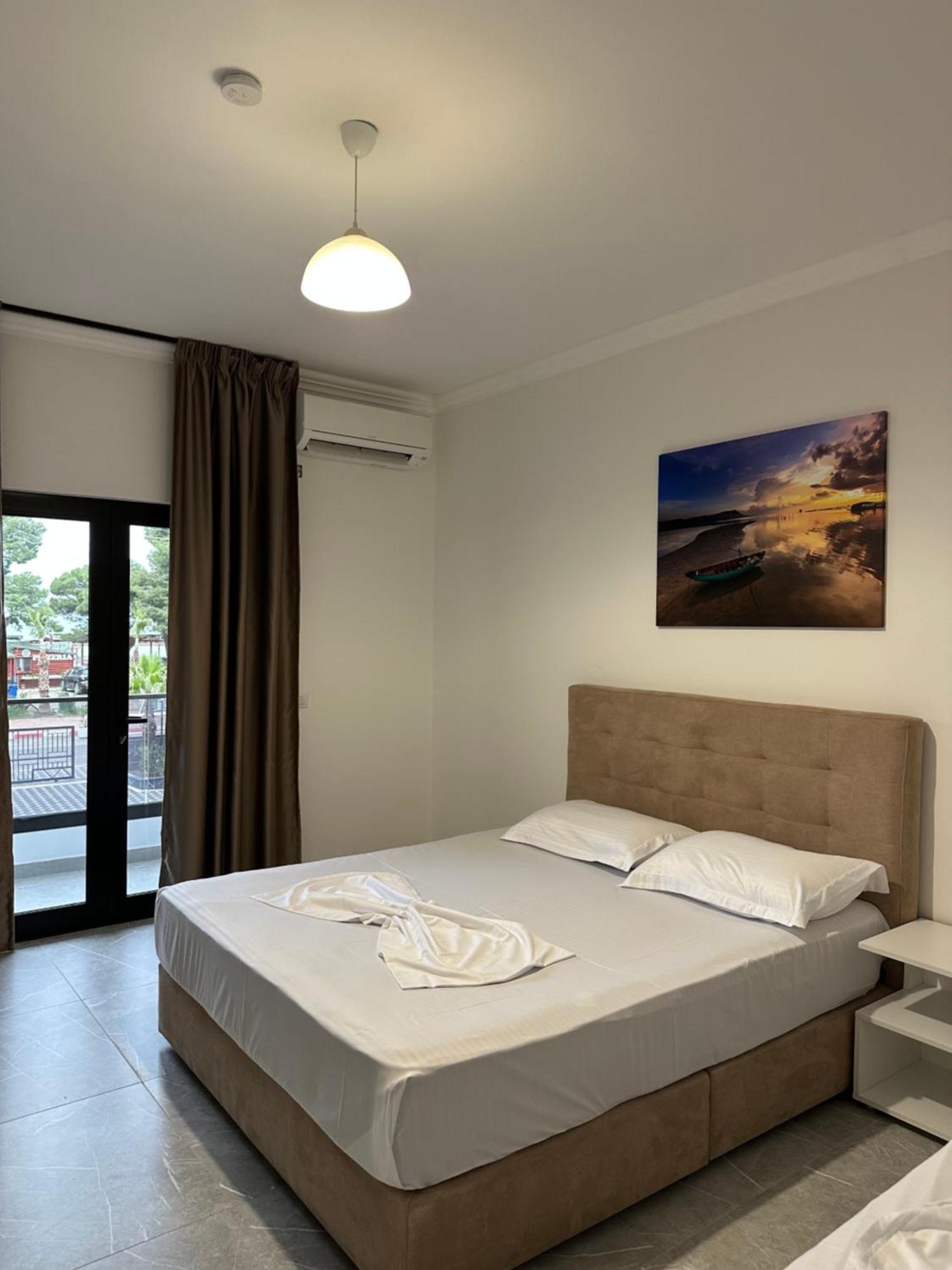 Molla Hotel Restorant Shengjin Luaran gambar