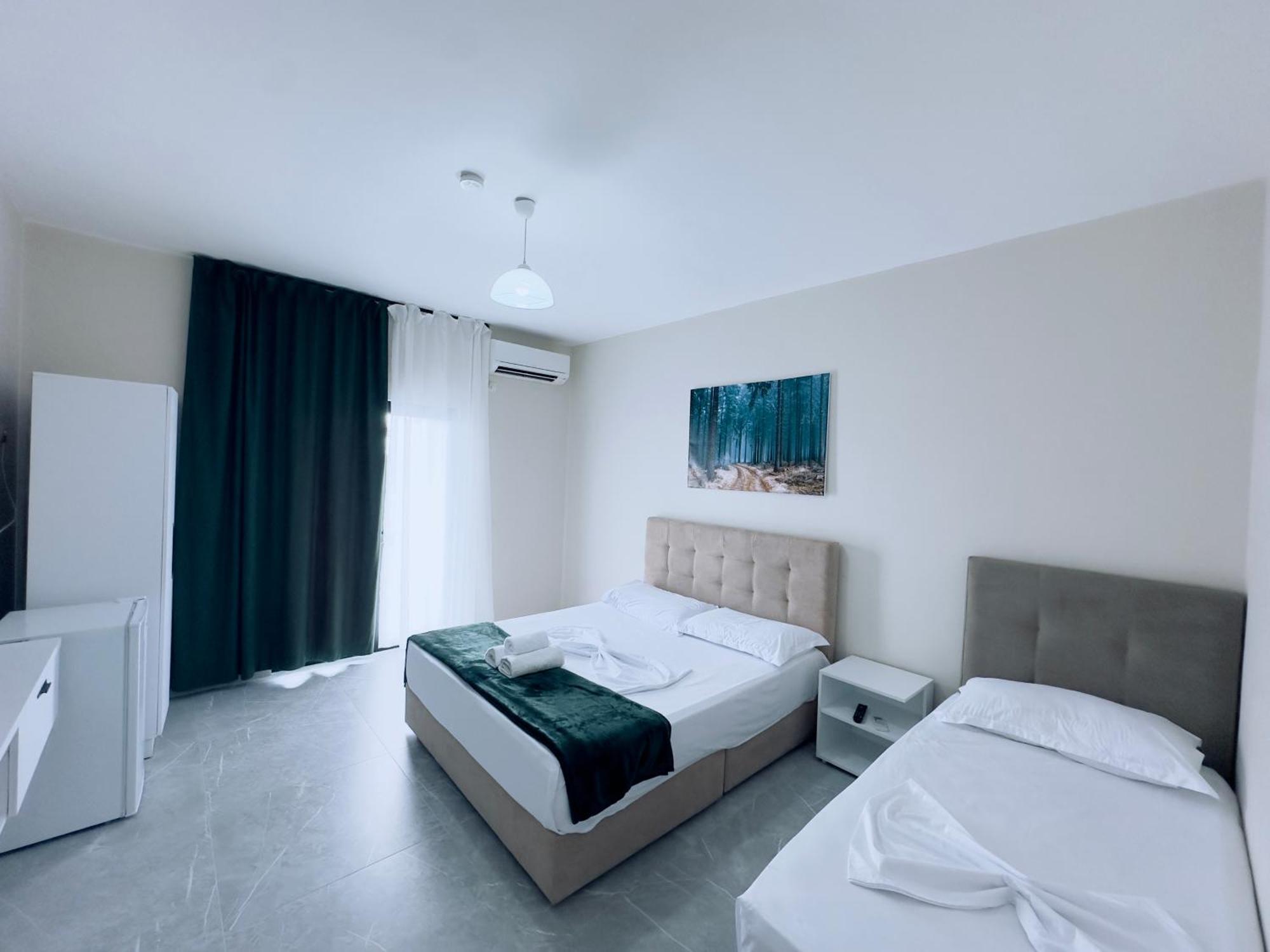 Molla Hotel Restorant Shengjin Luaran gambar