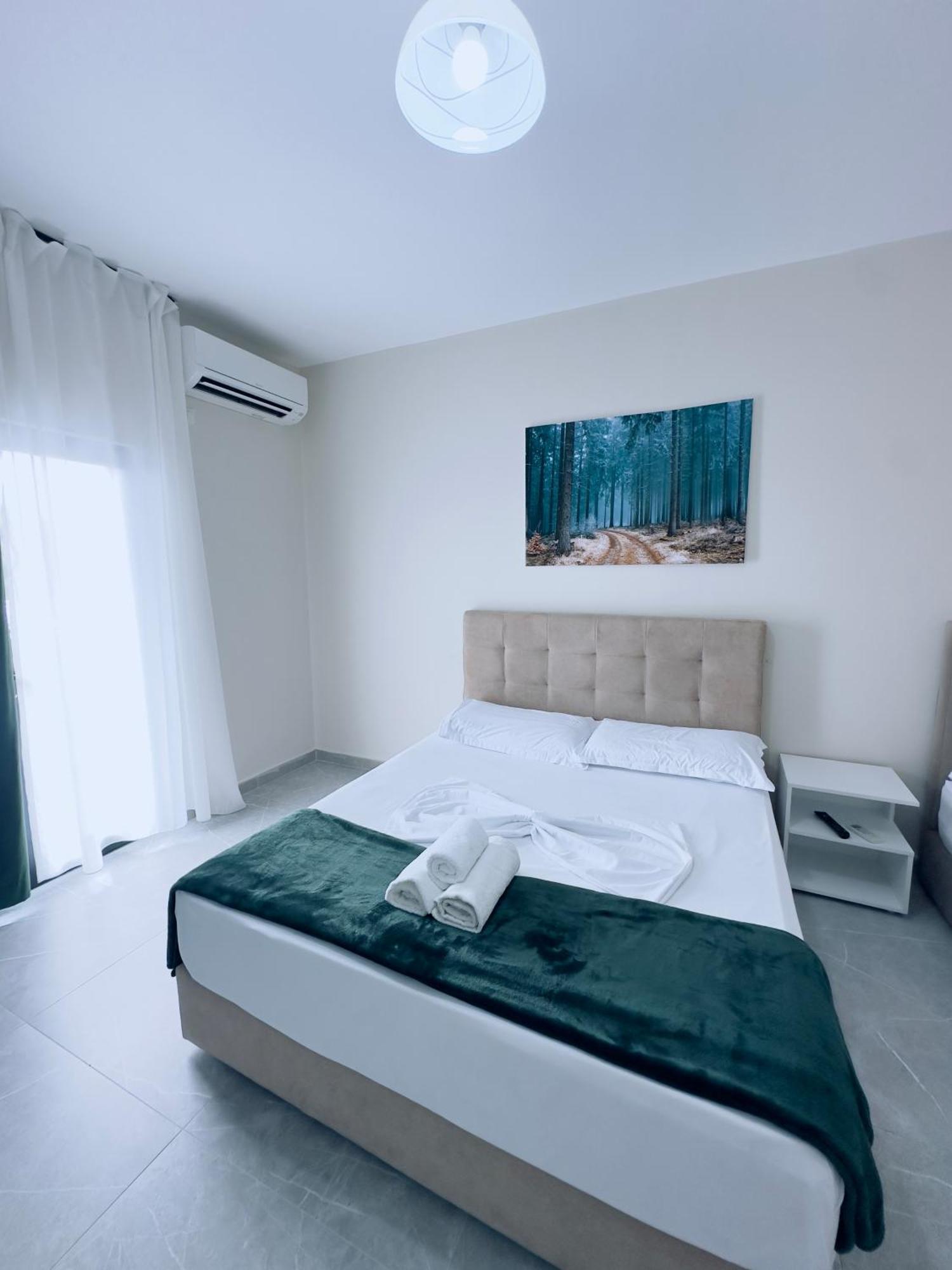 Molla Hotel Restorant Shengjin Luaran gambar