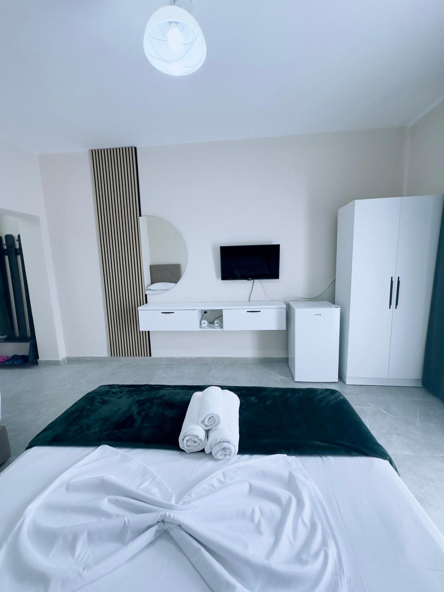 Molla Hotel Restorant Shengjin Luaran gambar